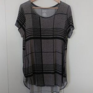 Apt 9 grey and black short sleeve tunic with split sides size Large